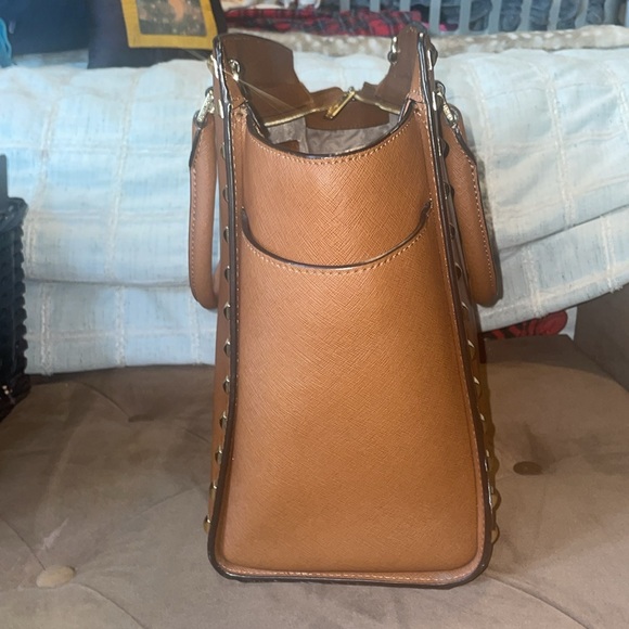 Michael Kors vintage studded Selma satchel like NWOT - Picture 3 of 15